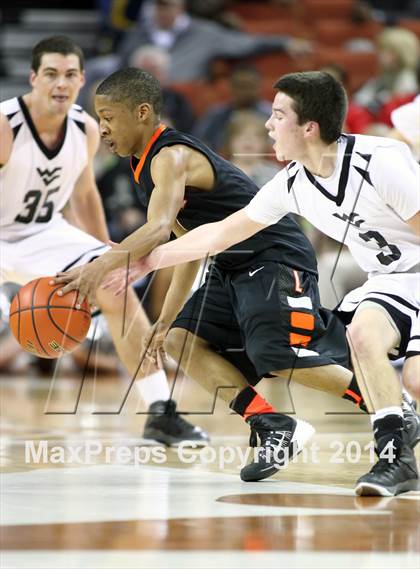 Thumbnail 1 in Water Valley vs. Laneville (UIL 1A Division 2 Final) photogallery.