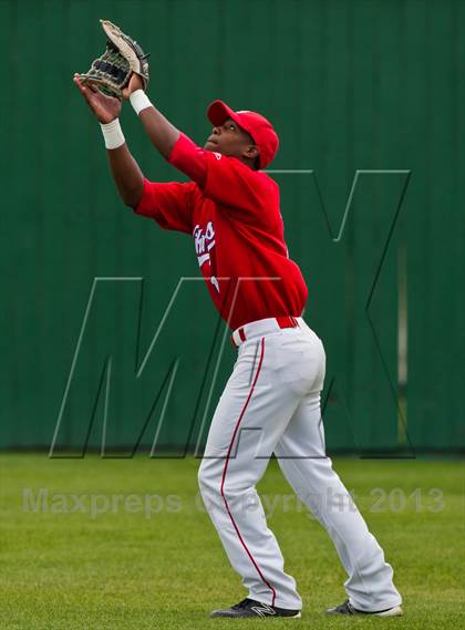 Thumbnail 3 in Pearland @ Fort Bend Dulles (Alvin Yellowjacket Tournament) photogallery.