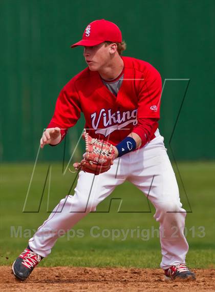 Thumbnail 3 in Pearland @ Fort Bend Dulles (Alvin Yellowjacket Tournament) photogallery.