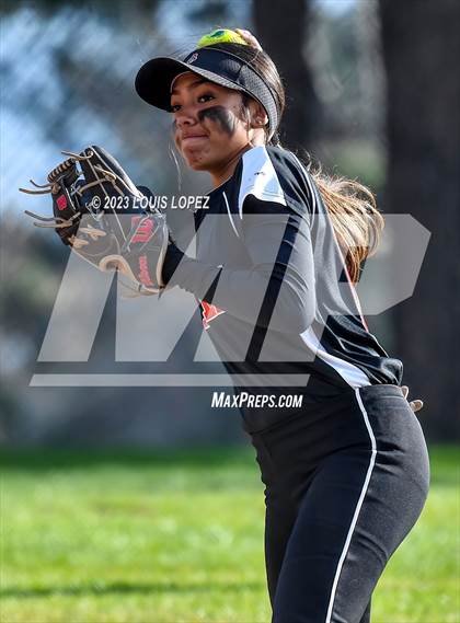 Thumbnail 3 in Ayala vs. Redlands East Valley photogallery.