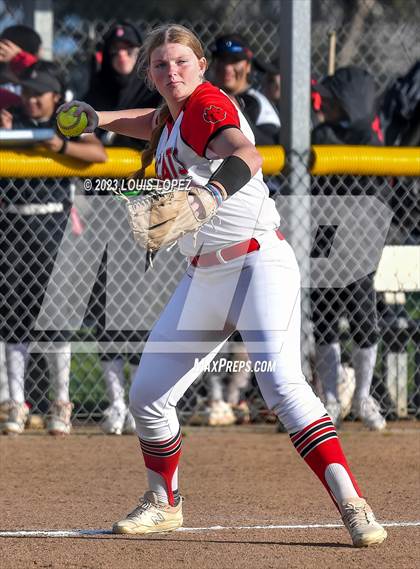 Thumbnail 3 in Ayala vs. Redlands East Valley photogallery.