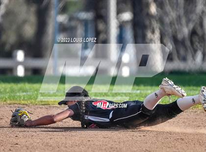 Thumbnail 2 in Ayala vs. Redlands East Valley photogallery.