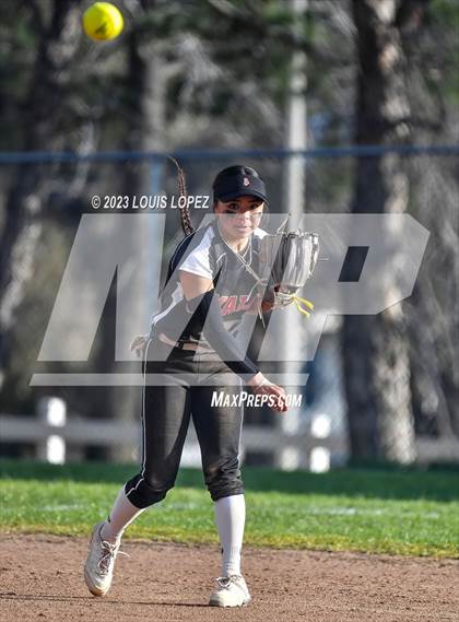 Thumbnail 3 in Ayala vs. Redlands East Valley photogallery.