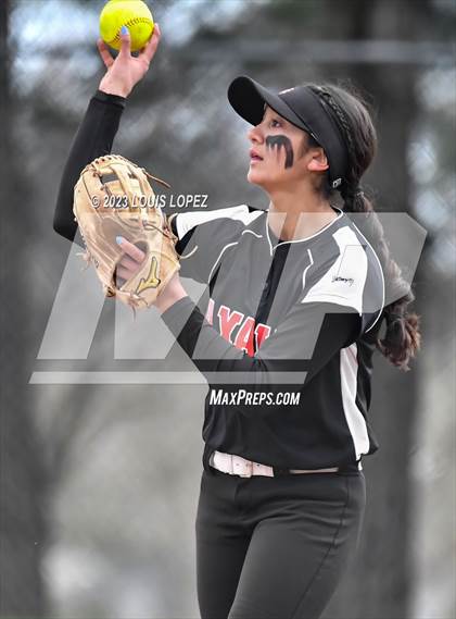Thumbnail 3 in Ayala vs. Redlands East Valley photogallery.