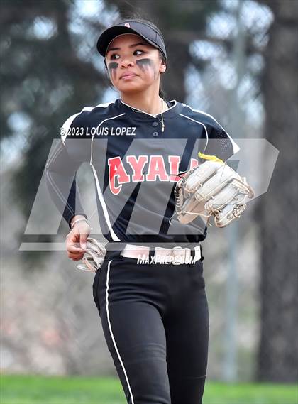 Thumbnail 2 in Ayala vs. Redlands East Valley photogallery.