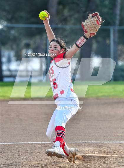 Thumbnail 3 in Ayala vs. Redlands East Valley photogallery.