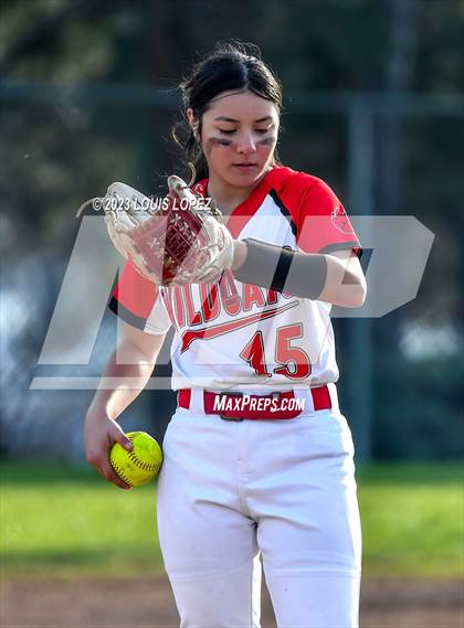 Thumbnail 2 in Ayala vs. Redlands East Valley photogallery.