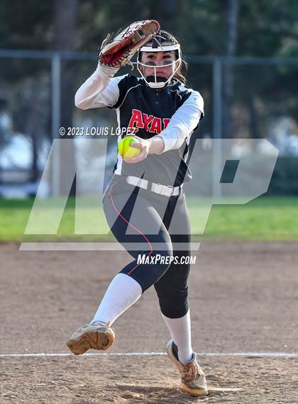 Thumbnail 3 in Ayala vs. Redlands East Valley photogallery.