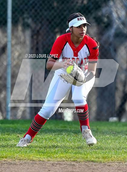 Thumbnail 3 in Ayala vs. Redlands East Valley photogallery.