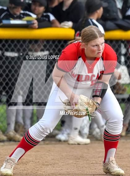 Thumbnail 2 in Ayala vs. Redlands East Valley photogallery.
