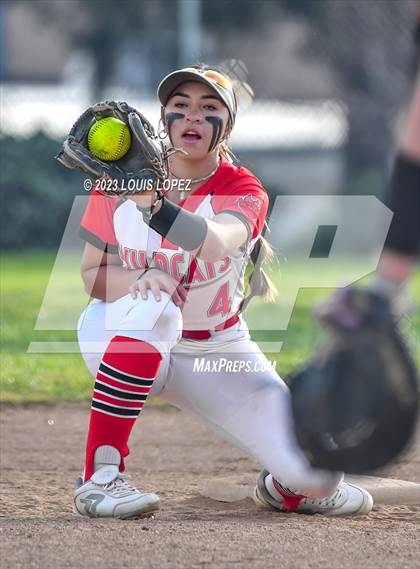 Thumbnail 2 in Ayala vs. Redlands East Valley photogallery.