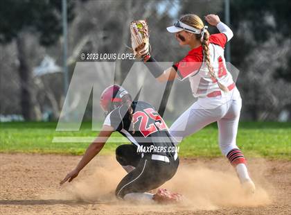 Thumbnail 3 in Ayala vs. Redlands East Valley photogallery.