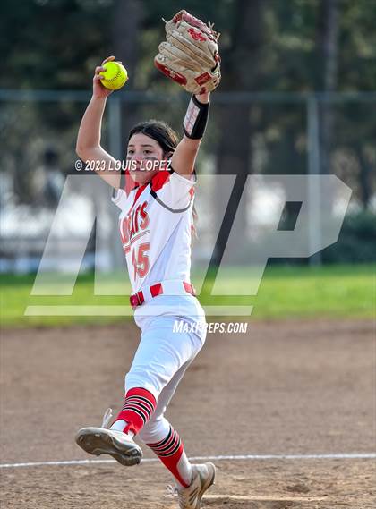 Thumbnail 2 in Ayala vs. Redlands East Valley photogallery.
