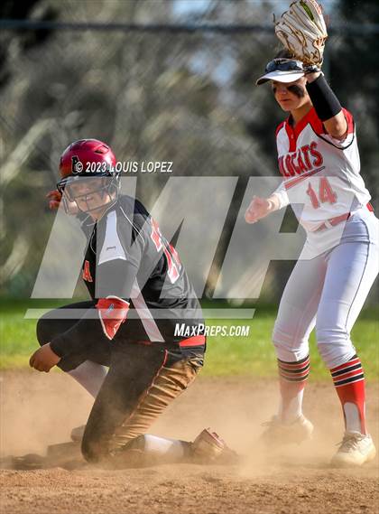 Thumbnail 2 in Ayala vs. Redlands East Valley photogallery.