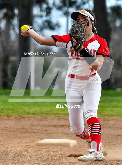 Thumbnail 1 in Ayala vs. Redlands East Valley photogallery.