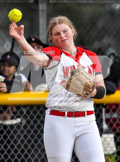 Thumbnail 3 in Ayala vs. Redlands East Valley photogallery.