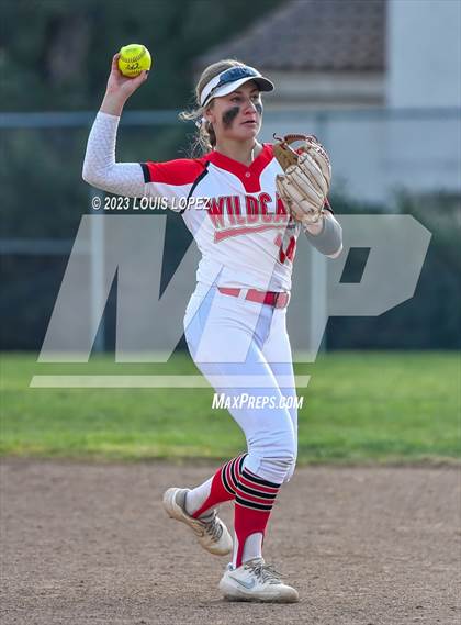 Thumbnail 1 in Ayala vs. Redlands East Valley photogallery.