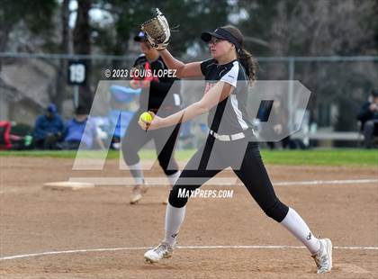 Thumbnail 2 in Ayala vs. Redlands East Valley photogallery.