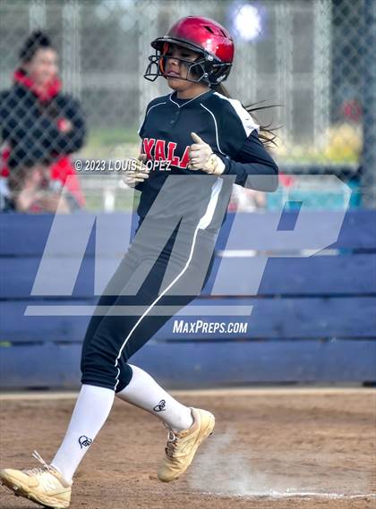Thumbnail 3 in Ayala vs. Redlands East Valley photogallery.