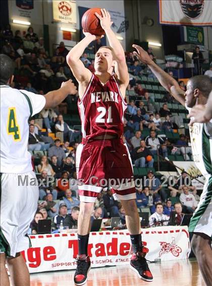 Thumbnail 1 in Westbury vs. Newark (NYSPHSAA Class A Semifinal) photogallery.