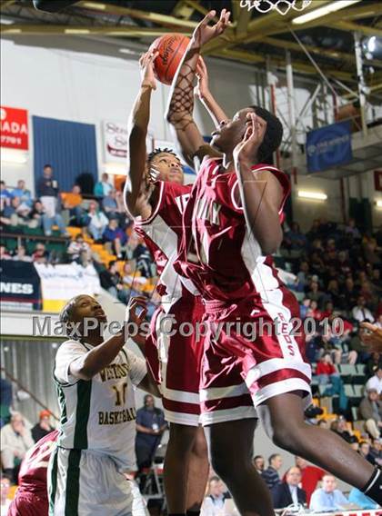 Thumbnail 1 in Westbury vs. Newark (NYSPHSAA Class A Semifinal) photogallery.