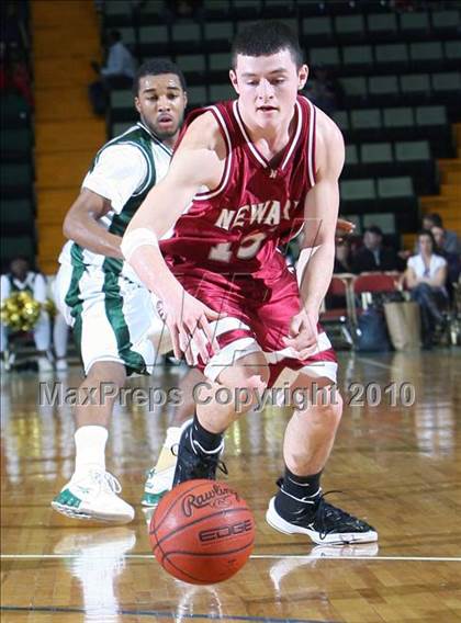 Thumbnail 1 in Westbury vs. Newark (NYSPHSAA Class A Semifinal) photogallery.