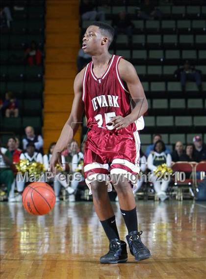 Thumbnail 3 in Westbury vs. Newark (NYSPHSAA Class A Semifinal) photogallery.