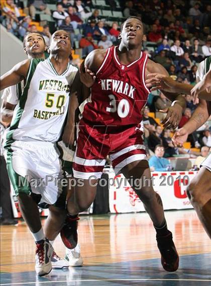 Thumbnail 2 in Westbury vs. Newark (NYSPHSAA Class A Semifinal) photogallery.