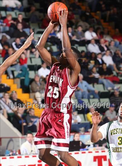 Thumbnail 2 in Westbury vs. Newark (NYSPHSAA Class A Semifinal) photogallery.