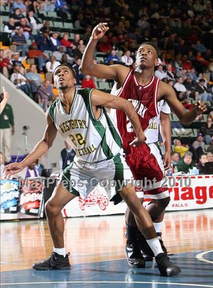 Thumbnail 2 in Westbury vs. Newark (NYSPHSAA Class A Semifinal) photogallery.