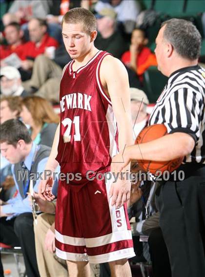 Thumbnail 1 in Westbury vs. Newark (NYSPHSAA Class A Semifinal) photogallery.