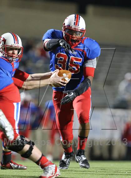 Thumbnail 3 in Boyd vs. Pearce (UIL 5A D2 Bi-District Playoff) photogallery.