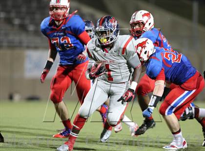 Thumbnail 2 in Boyd vs. Pearce (UIL 5A D2 Bi-District Playoff) photogallery.