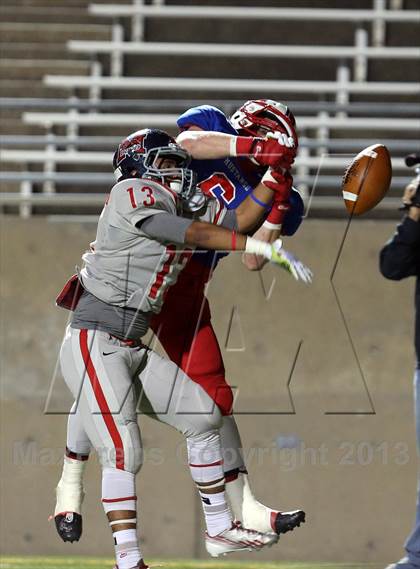 Thumbnail 1 in Boyd vs. Pearce (UIL 5A D2 Bi-District Playoff) photogallery.