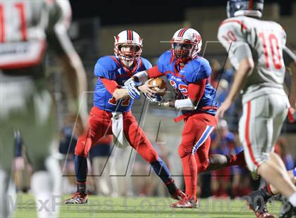 Thumbnail 3 in Boyd vs. Pearce (UIL 5A D2 Bi-District Playoff) photogallery.