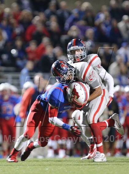 Thumbnail 2 in Boyd vs. Pearce (UIL 5A D2 Bi-District Playoff) photogallery.