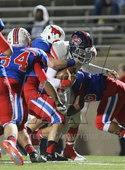 Thumbnail 1 in Boyd vs. Pearce (UIL 5A D2 Bi-District Playoff) photogallery.