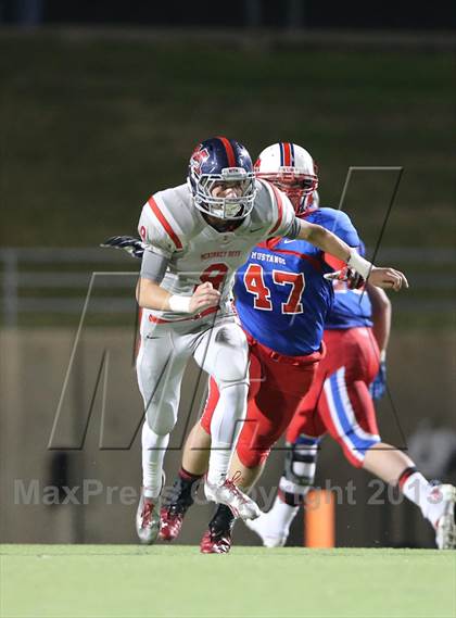 Thumbnail 1 in Boyd vs. Pearce (UIL 5A D2 Bi-District Playoff) photogallery.