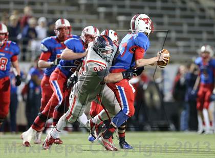 Thumbnail 2 in Boyd vs. Pearce (UIL 5A D2 Bi-District Playoff) photogallery.