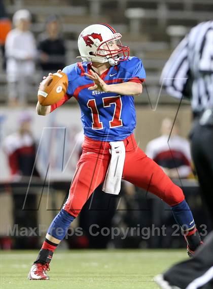 Thumbnail 2 in Boyd vs. Pearce (UIL 5A D2 Bi-District Playoff) photogallery.