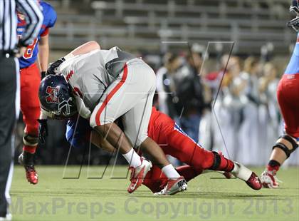 Thumbnail 3 in Boyd vs. Pearce (UIL 5A D2 Bi-District Playoff) photogallery.