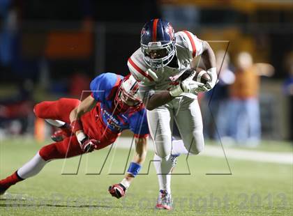 Thumbnail 1 in Boyd vs. Pearce (UIL 5A D2 Bi-District Playoff) photogallery.