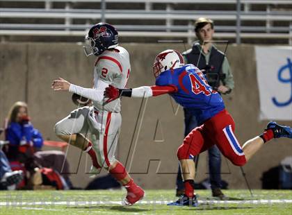 Thumbnail 1 in Boyd vs. Pearce (UIL 5A D2 Bi-District Playoff) photogallery.