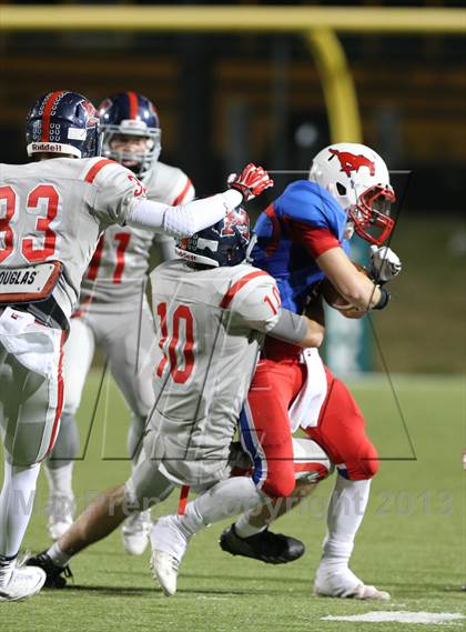 Thumbnail 2 in Boyd vs. Pearce (UIL 5A D2 Bi-District Playoff) photogallery.