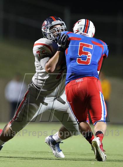 Thumbnail 3 in Boyd vs. Pearce (UIL 5A D2 Bi-District Playoff) photogallery.