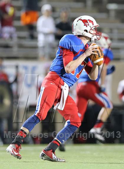 Thumbnail 3 in Boyd vs. Pearce (UIL 5A D2 Bi-District Playoff) photogallery.