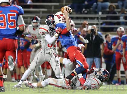 Thumbnail 1 in Boyd vs. Pearce (UIL 5A D2 Bi-District Playoff) photogallery.
