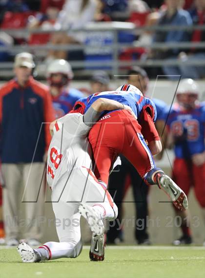 Thumbnail 1 in Boyd vs. Pearce (UIL 5A D2 Bi-District Playoff) photogallery.