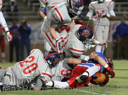 Thumbnail 1 in Boyd vs. Pearce (UIL 5A D2 Bi-District Playoff) photogallery.