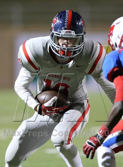 Thumbnail 2 in Boyd vs. Pearce (UIL 5A D2 Bi-District Playoff) photogallery.